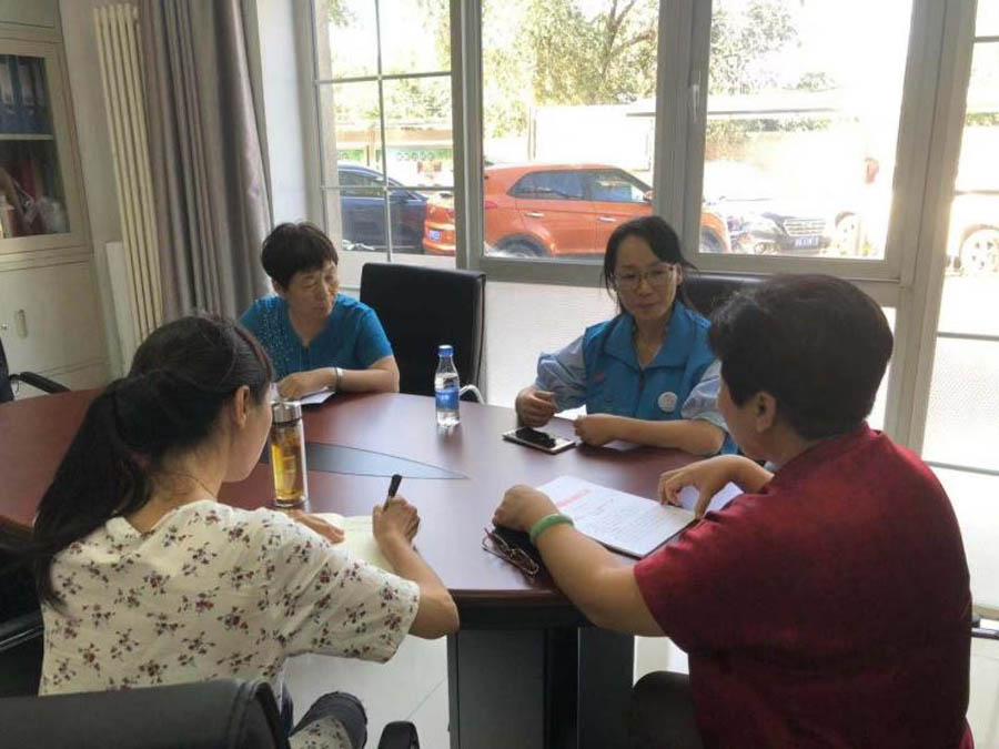 海國投公司機關(guān)第二黨支部與寶山社區(qū)黨總支完成對接2.jpg