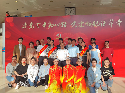 集體合影.jpg