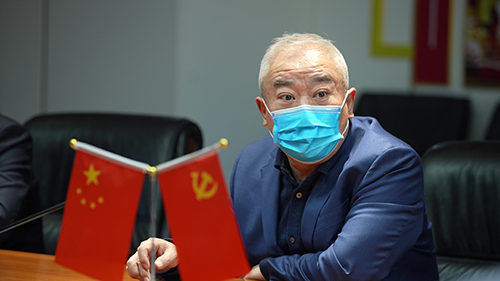 文中配圖—董事長.jpg