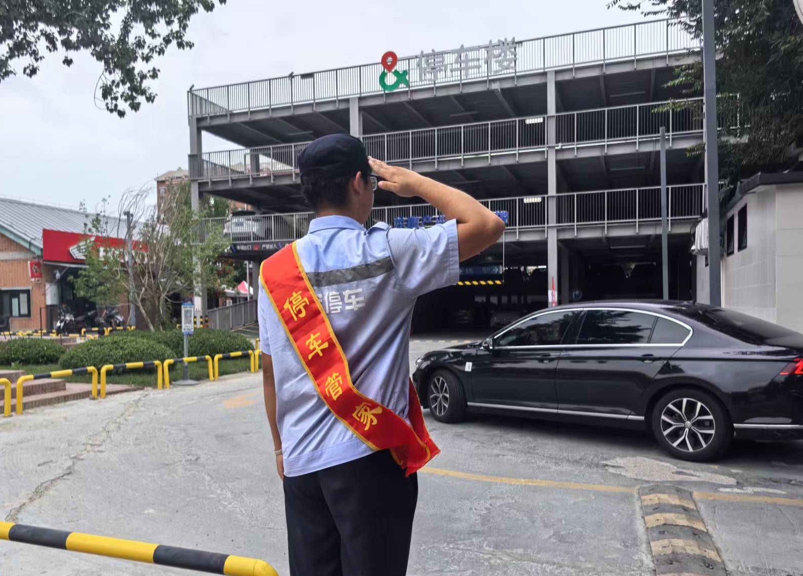 智享公司黨支部-朱亮.jpg